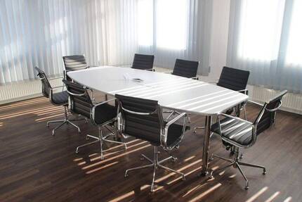Gewerbeobjekt Wiesbaden Erbenheim - 9 Zimmer, 300 m&sup2;, 975.000&euro; | Angebot:26796557
