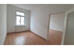 WG-Wohnung mit 4-Zimmern, 2.OG mit 2 Bädern und 2 Küchen in Gera
