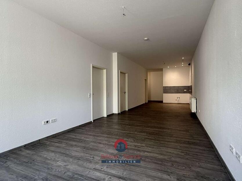 BARRIEREFREIE GROSSZÜGIGE ERDGESCHOSS-ZWEI-ZIMMER-WOHNUNG MIT ZWEI BÄDERN IN ZENTRUMSNÄHE IN DÜLKEN zimmer