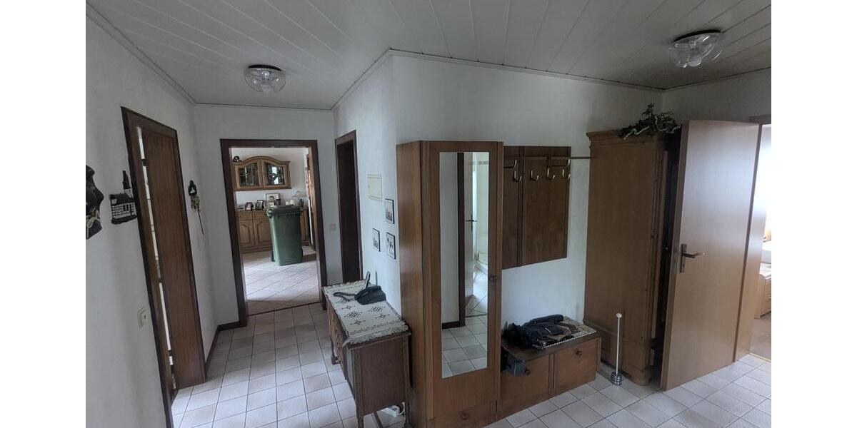 Einfamilienhaus Netphen - 2 Zimmer, 180 m&sup2;, 240.000&euro; | Angebot:26822015