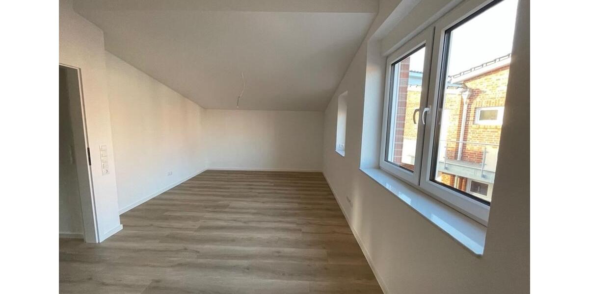 Reihenhaus Lingen (Ems) Damaschke - 3 Zimmer, 120 m&sup2;, 1.200&euro; | Angebot:25301736