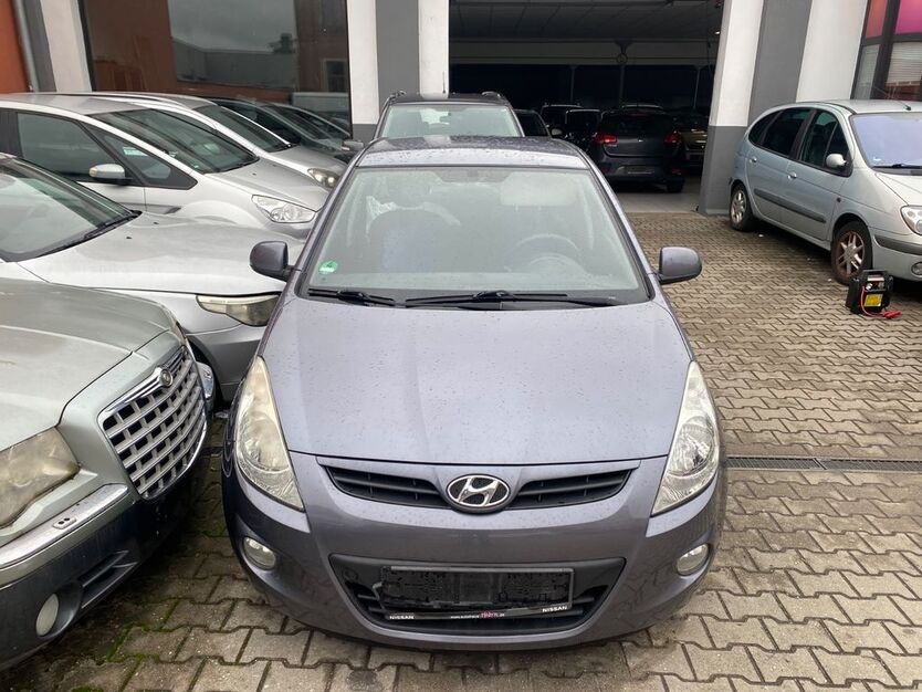 Hyundai i20 211.000 km 1.890 € Fürth 90763