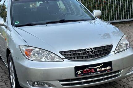 Toyota Camry 148.000 km 5.900 € Norderstedt 22848