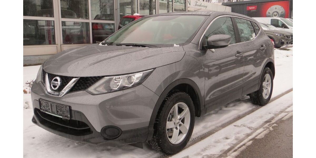 Nissan Qashqai 53.750 km 9.599 &euro; München 81825