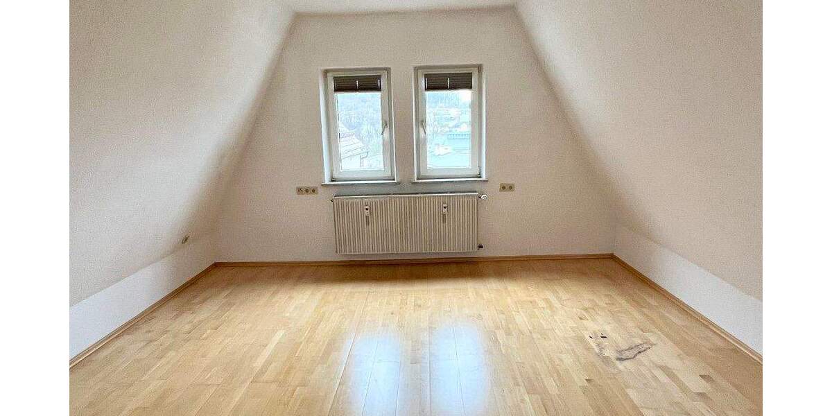 Reihenmittelhaus Neustadt an der Waldnaab Neustadt - 7 Zimmer, 238 m&sup2;, 269.000&euro; | Angebot:25779826