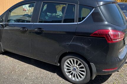 Ford B-Max 97.000 km 6.300 &euro; Lübeck 23560