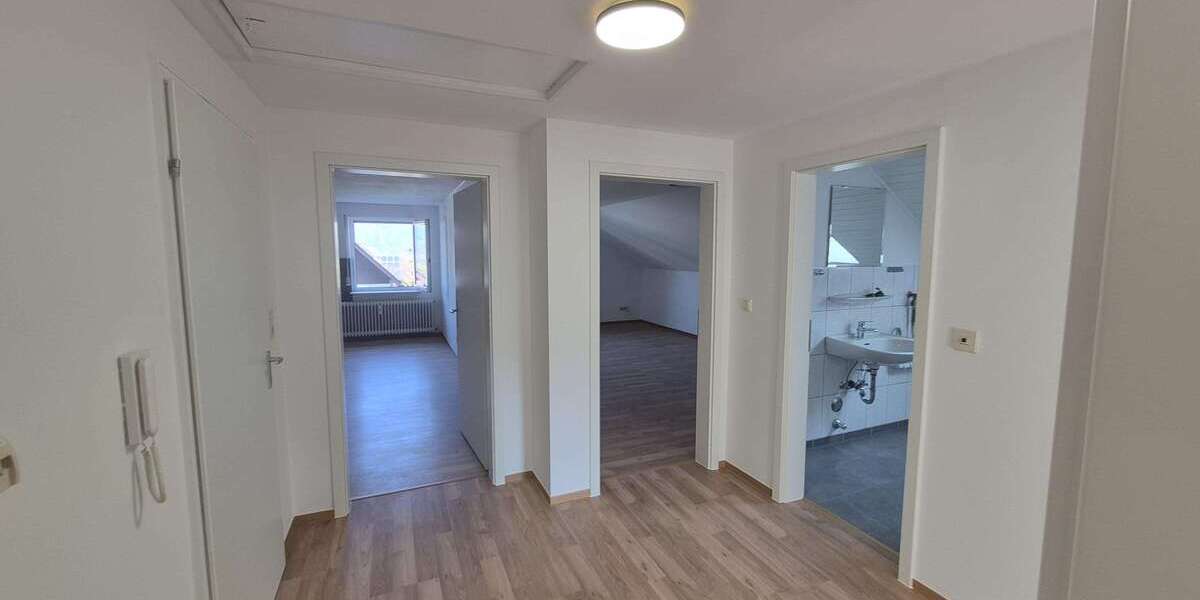 Etagenwohnung Lohr - 3 Zimmer, 79 m&sup2;, 740&euro; | Angebot:26896419