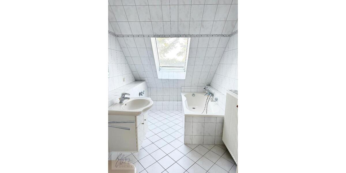 Etagenwohnung Riesa Canitz - 3 Zimmer, 74 m&sup2;, 600&euro; | Angebot:26400680