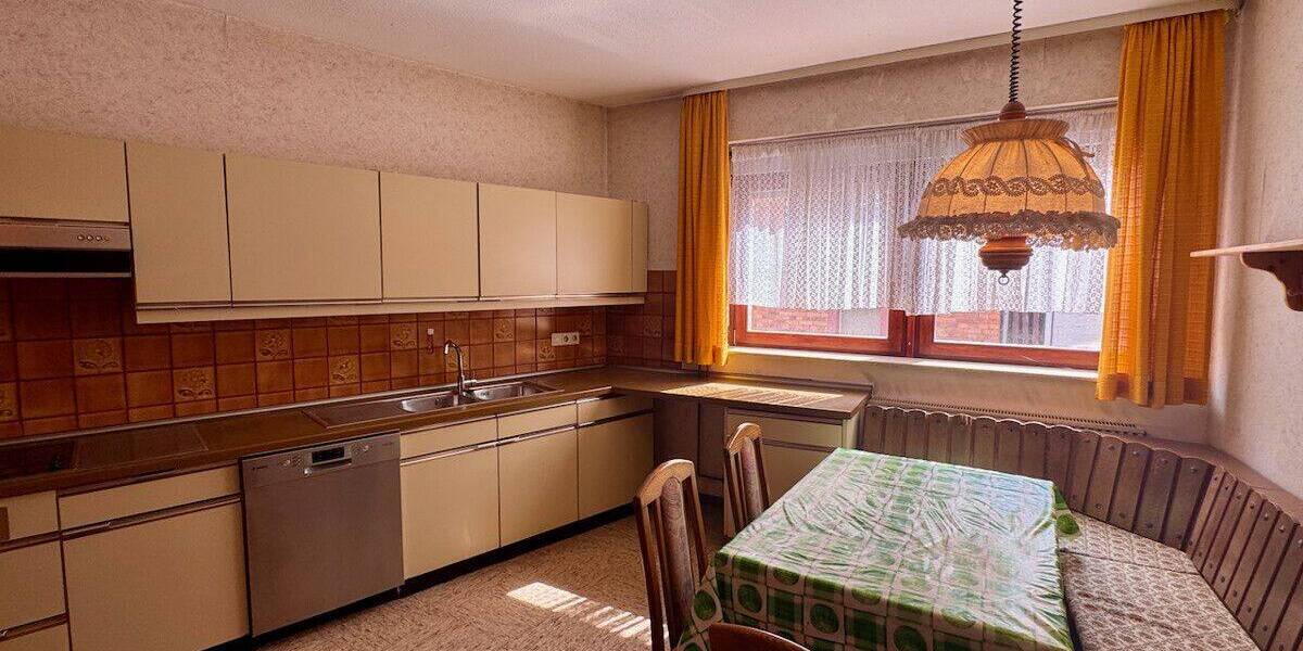 Einfamilienhaus Schaafheim Radheim - 9 Zimmer, 304 m&sup2;, 350.000&euro; | Angebot:26835119