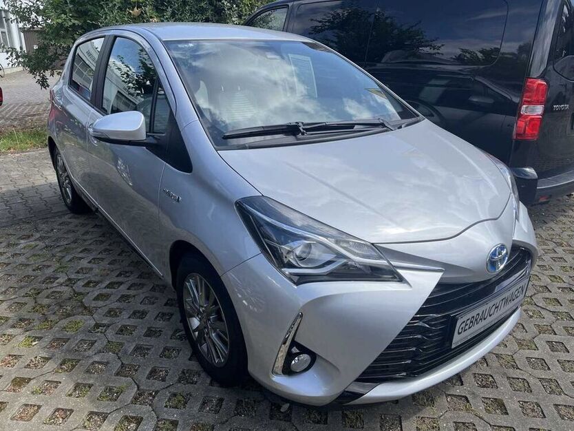 Yaris