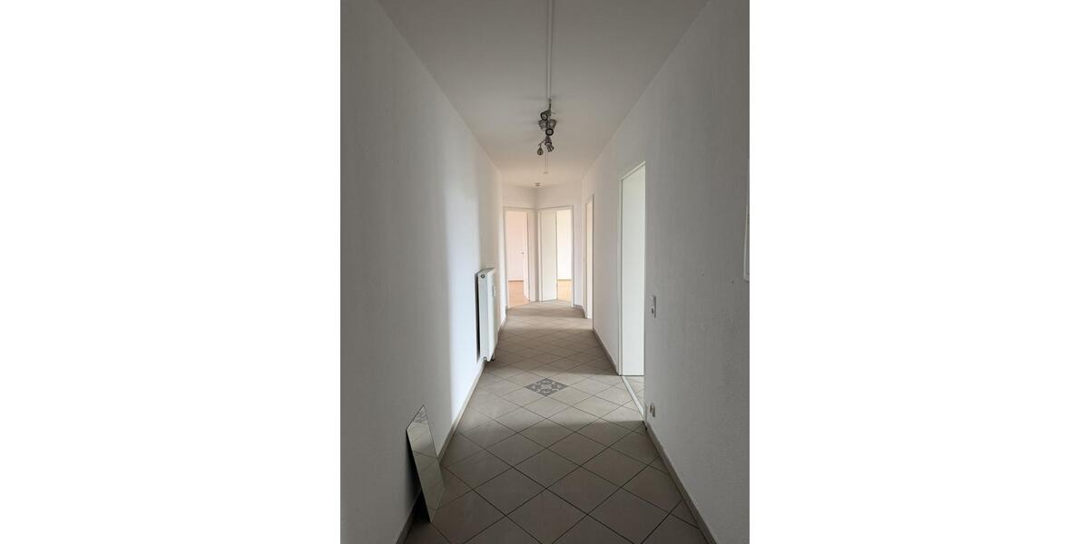 Etagenwohnung Nordhausen - 3 Zimmer, 89 m&sup2;, 700&euro; | Angebot:26365476