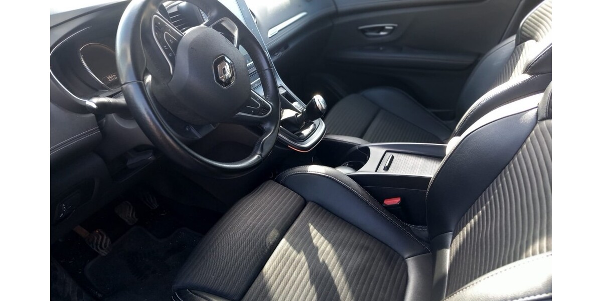 Renault Scenic 85.645 km 12.500 &euro; St. Märgen 79274