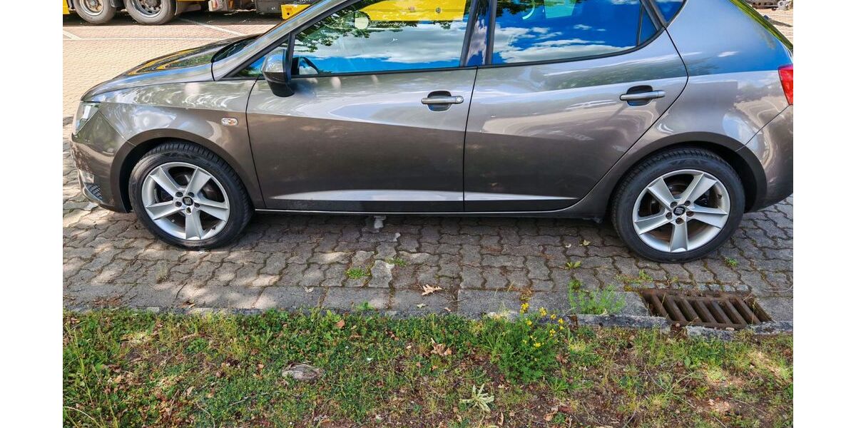 Seat Ibiza 112.000 km 6.900 &euro; Strullendorf 96129