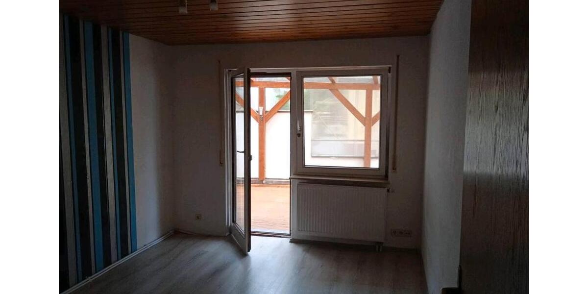 Mehrfamilienhaus, Wohnhaus Malterdingen - 8 Zimmer, 220 m&sup2;, 450.000&euro; | Angebot:26087156