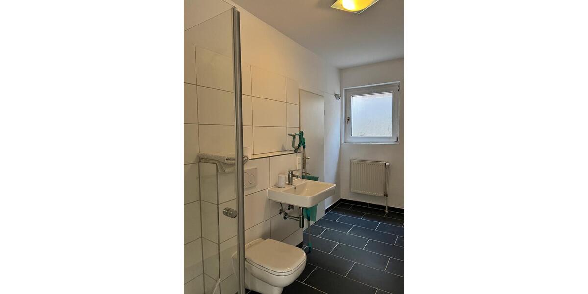 Etagenwohnung Löwenberger Land - 2.5 Zimmer, 72 m&sup2;, 650&euro; | Angebot:25719380