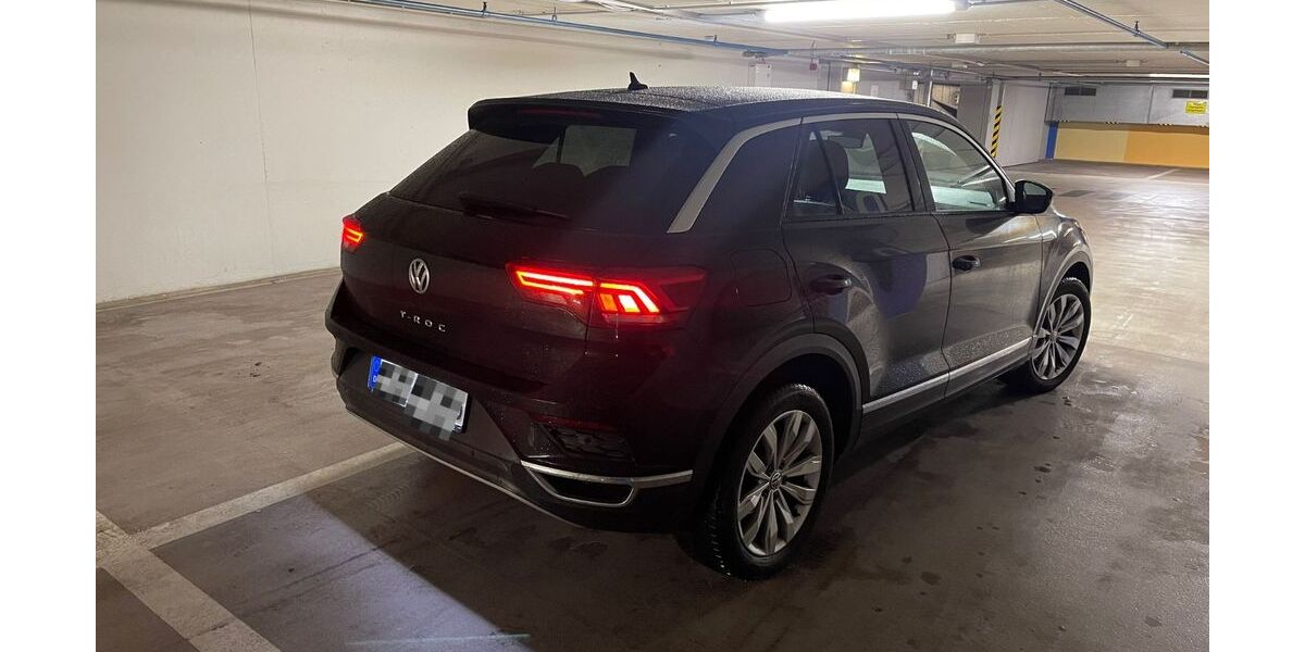 VW T-Roc 90.991 km 15.600 &euro; Bielefeld 33613