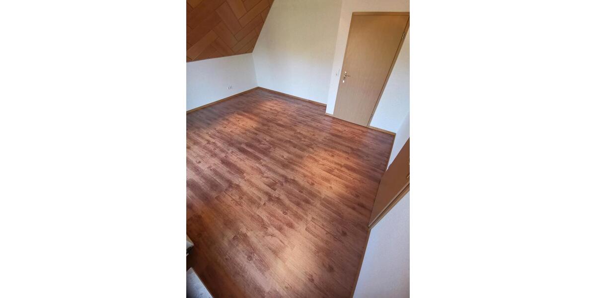 Dachgeschoßwohnung Bunde - 2 Zimmer, 90 m&sup2;, 649&euro; | Angebot:24533894