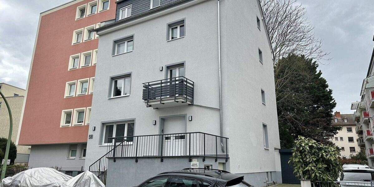 Kernsanierte, moderne und lichtdurchflutete Gewerbeeinheit in Bestlage mit Terrasse. 3 zimmer