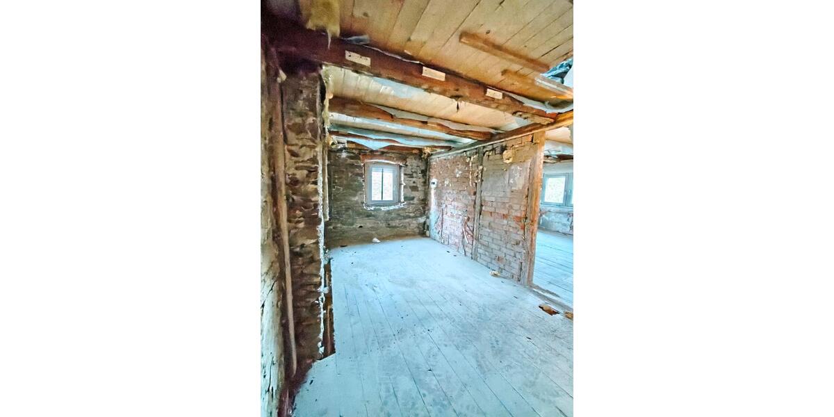 Einfamilienhaus Brand-Erbisdorf Erbisdorf - 7 Zimmer, 170 m&sup2;, 145.000&euro; | Angebot:26504889