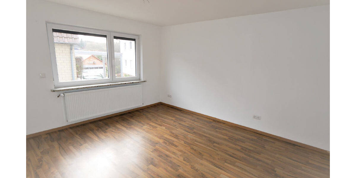 Etagenwohnung Coburg Lützelbuch - 4 Zimmer, 75 m&sup2;, 650&euro; | Angebot:26695214