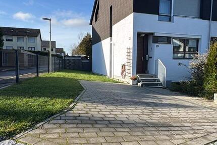 6 Zimmer Haus in a beautiful location near Panzer Böblingen 6 zimmer