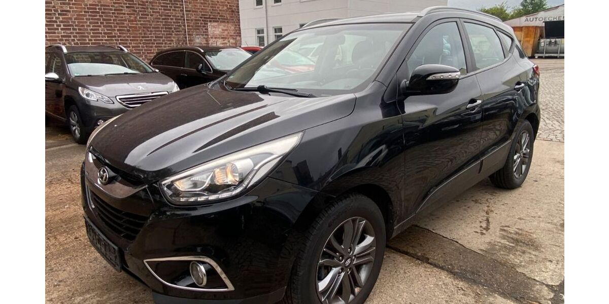 Hyundai ix35 121.000 km 9.990 &euro; Berlin-Lichtenberg 10365