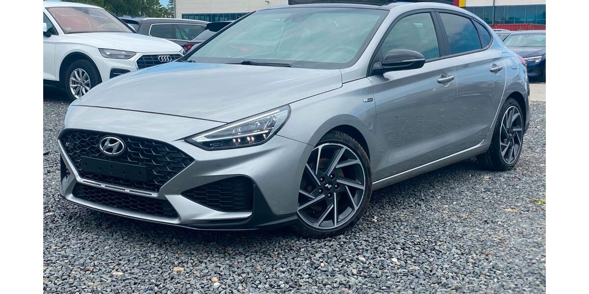 Hyundai i30 137.221 km 15.999 &euro; Mittenwalde 15749