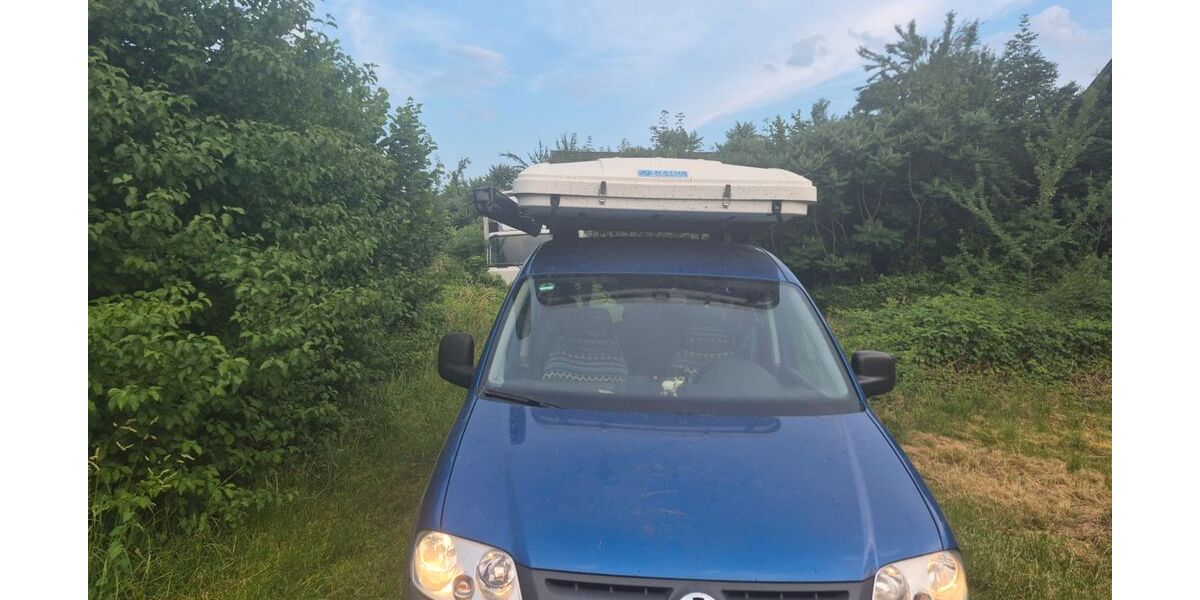 VW Caddy 181.018 km 9.500 &euro; Bad Endorf 83083