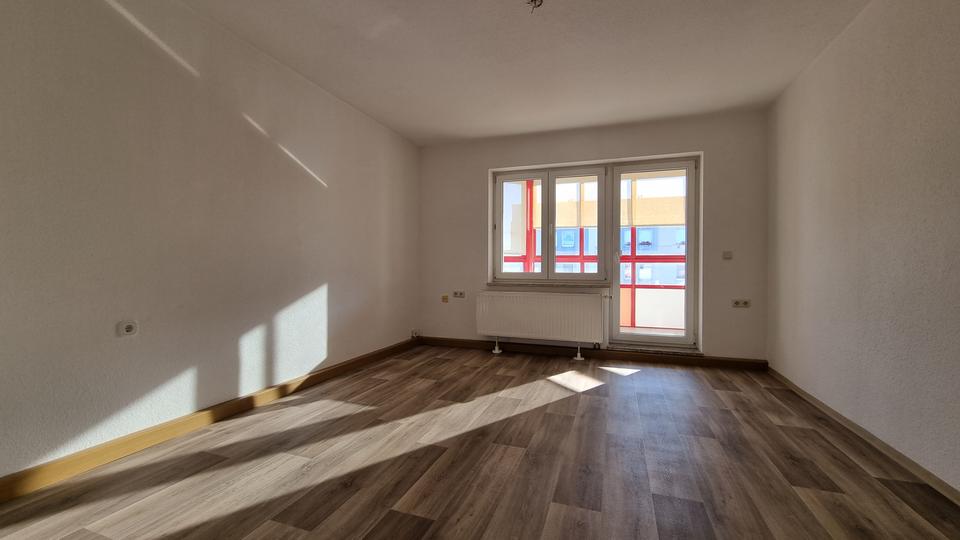 Etagenwohnung Schleiz - 3 Zimmer, 61 m&sup2;, 420&euro; | Angebot:25080115