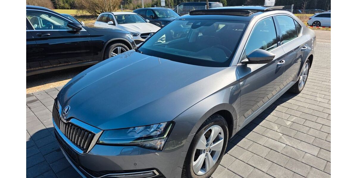 Skoda Superb 174.825 km 19.780 &euro; Welden 86465