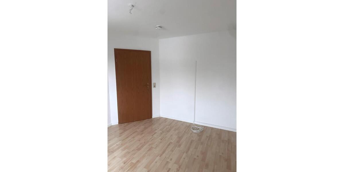 3-Zimmer-Wohnung mit Einbauküche, Terrasse & Garage – 78 m² 1 zimmer