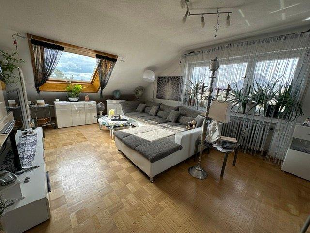 Dachgeschoßwohnung Singen (Hohentwiel) - 2 Zimmer, 47 m&sup2;, 128.000&euro; | Angebot:26606974