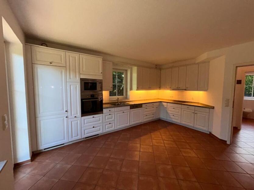 Modernes Friesenhaus,182qm Wfl., 5 Zimmer, Wärmepumpe, von Privat