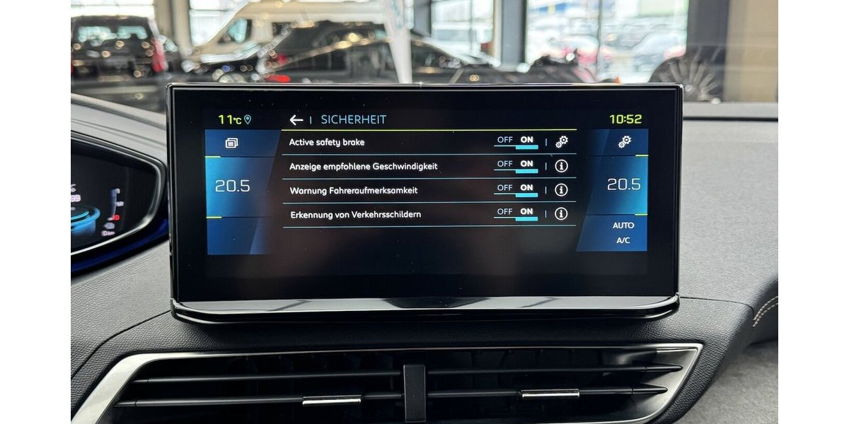 Peugeot 3008 300 GT Plug-In Hybrid 4 1.Hand AHK 59.990 km 23.280 &euro; Lich 35423