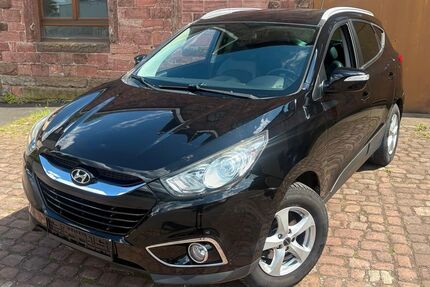 Hyundai ix35 161.000 km 6.499 &euro; Freudenberg 97896