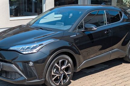 Toyota C-HR 40.000 km 19.990 &euro; Friedberg-Rinnenthal 86316