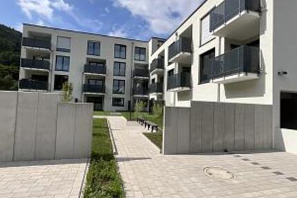 ERSTBEZUG - HELL & MODERN MIT SÜD-BALKON - Wohnung Calw | Angebot:26340475