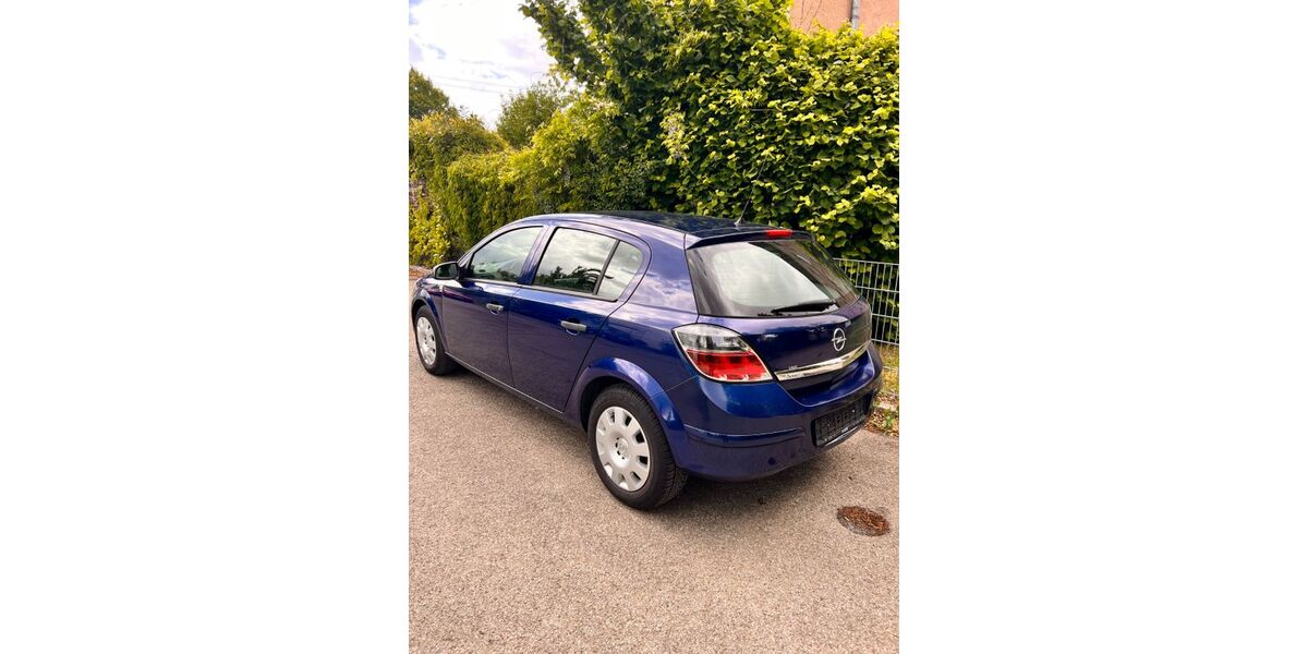 Opel Astra 108.000 km 2.750 &euro; Augsburg 86156