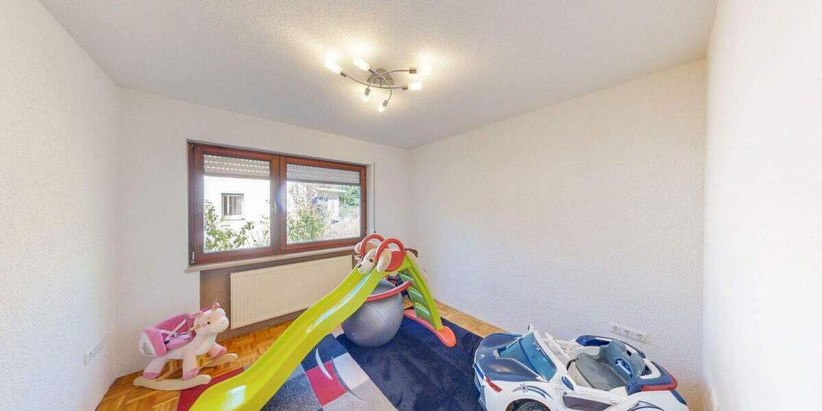 Einfamilienhaus Gemünden am Main Gemünden - 7 Zimmer, 179 m&sup2;, 300.000&euro; | Angebot:25996999