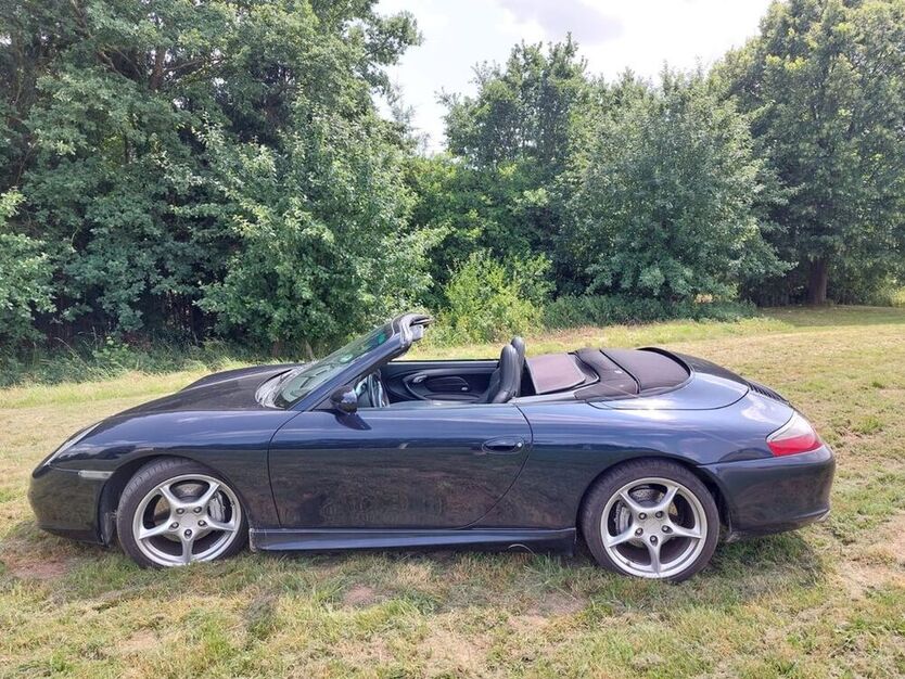 996