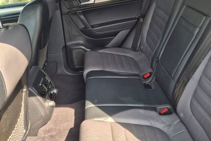 VW Touareg 221.520 km 13.450 &euro; Peine 31224