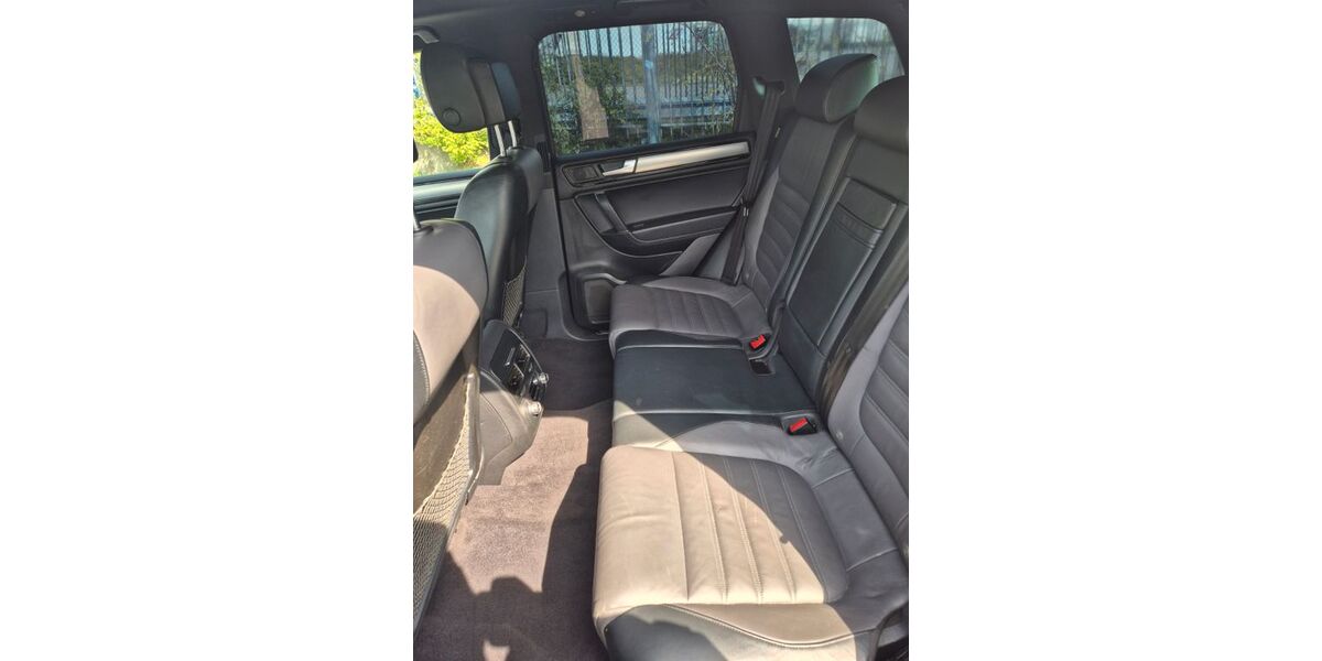 VW Touareg 221.520 km 13.450 &euro; Peine 31224