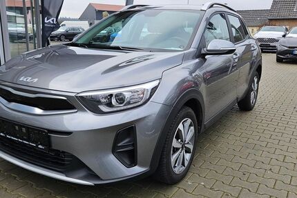 Kia Stonic 20.588 km 17.990 &euro; Bedburg-Hau 47551