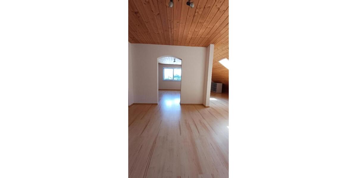 Doppelhaushälfte Reichertsheim - 4 Zimmer, 205 m&sup2;, 1.700&euro; | Angebot:25395204