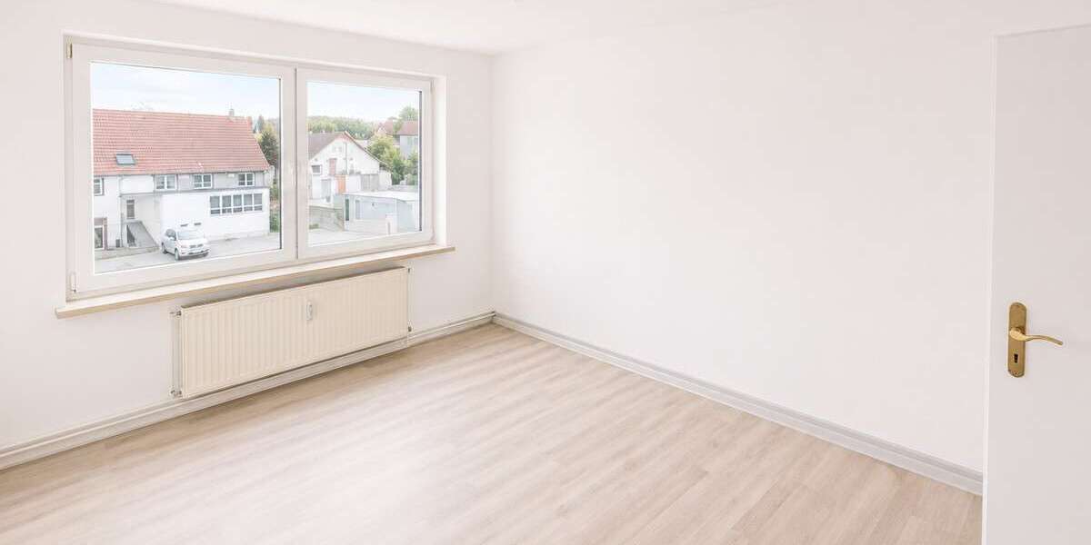 Etagenwohnung Aschersleben - 3 Zimmer, 70 m&sup2;, 496&euro; | Angebot:26866723