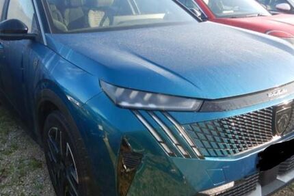 Peugeot 5008 12.909 km 28.980 &euro; Rüsselsheim 65428