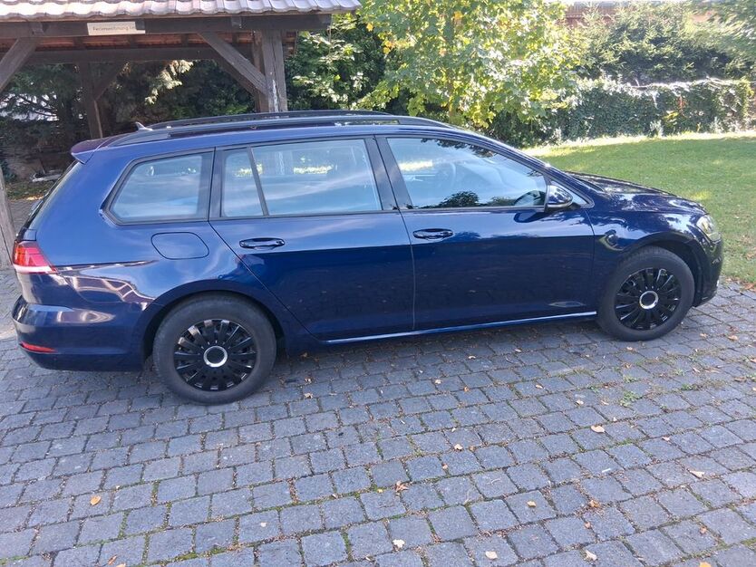 VW Golf 151.000 km 9.500 € Mücheln 06249