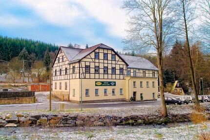 Haus Augustusburg - 18 Zimmer, 1.150 m&sup2;, 295.000&euro; | Angebot:26688886