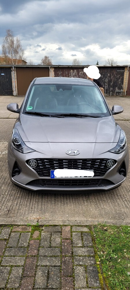 Hyundai i10 2.400 km 14.850 € Aschersleben 06449