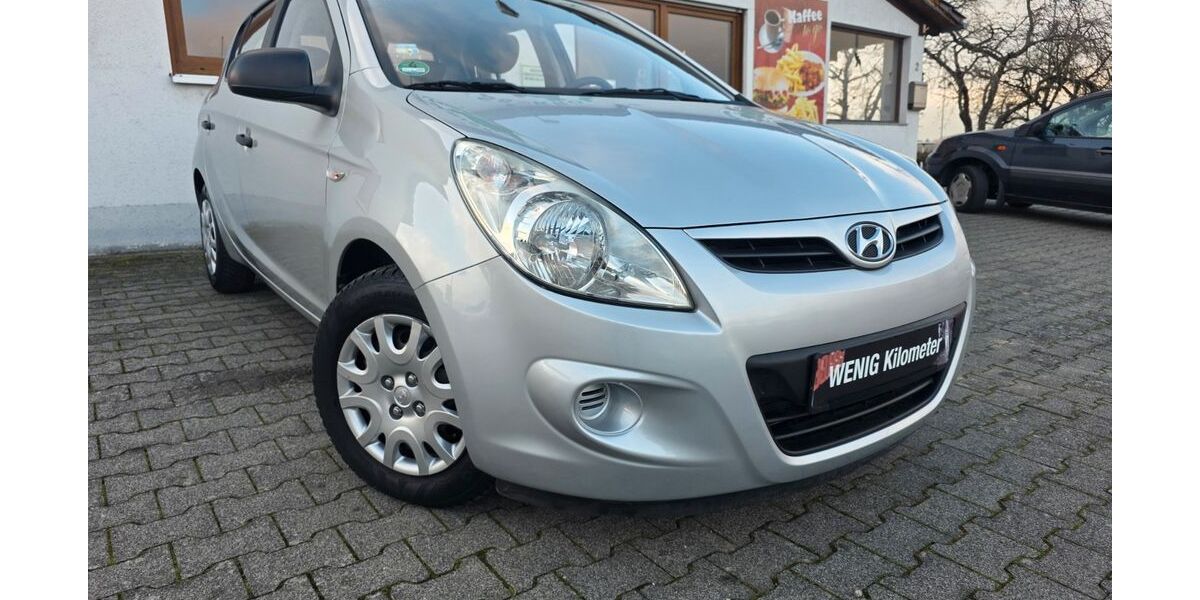 Hyundai i20 16.000 km 6.999 &euro; Nastätten 56355